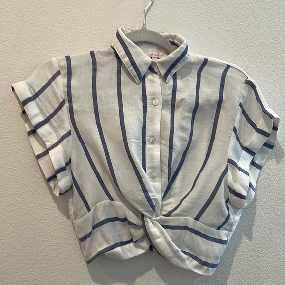 OLIVACEOUS - Picture 1 of 14